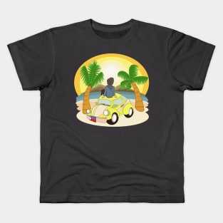 Relaxing on the beach Kids T-Shirt